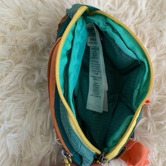 Patagonia Ultralight Black Hole® Mini Hip Pack - Picture 12 of 17